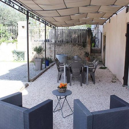 Le Gite Du Jas Vieux Montfort  Экстерьер фото